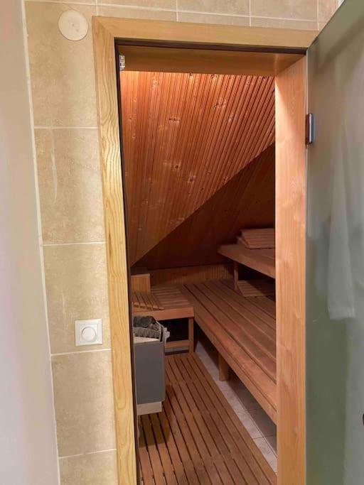 Rooftop 180M2 Loft With Private Sauna, Pressburg Exterior foto